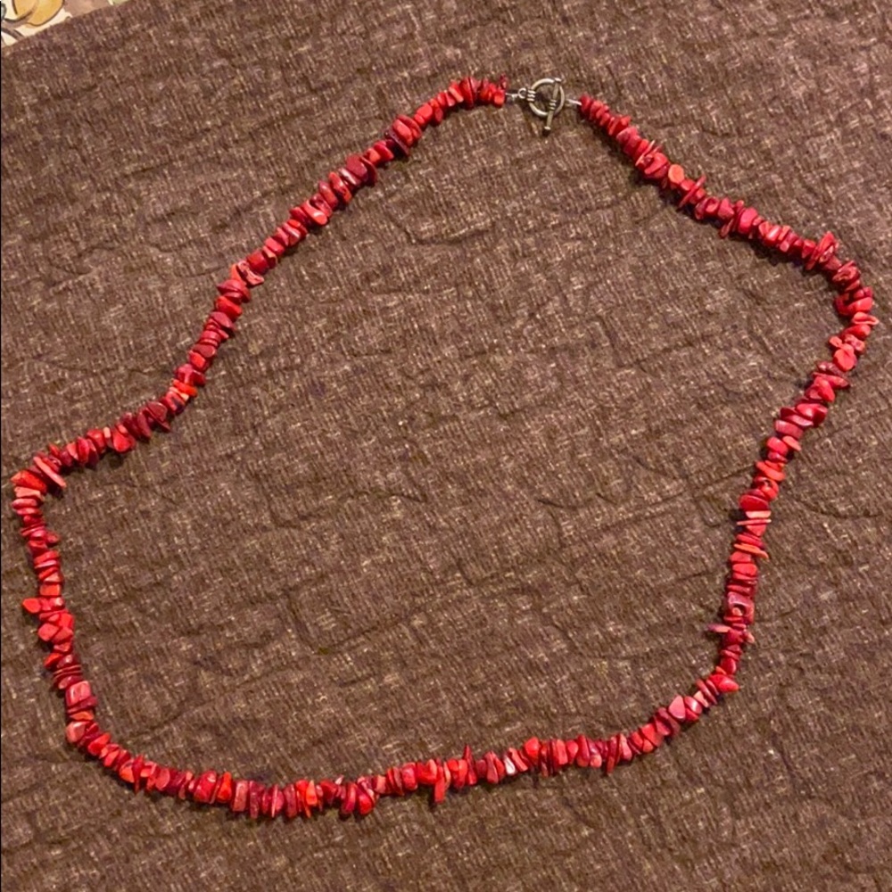 ✨2 for $20 jewelry sale!✨Red stone necklace
